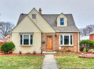 3008 N 83rd St, Milwaukee, WI 53222