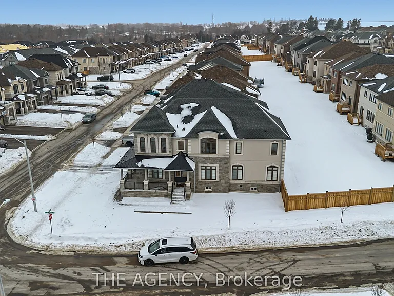 134 Flood Ave — Photo 3