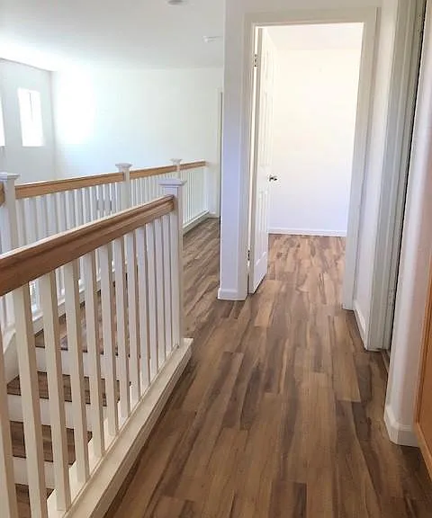 1073 McKay Dr — Photo 14