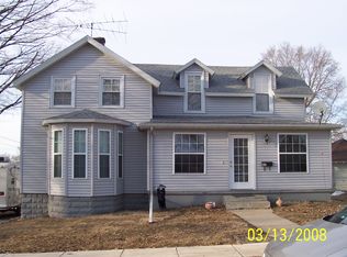 412 W 3rd St, Prophetstown, IL 61277