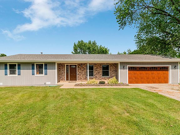 Large yard! And in a quiet cul-de-sac.