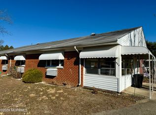 90 Fairway Ln #B, Manchester Township, NJ 08759