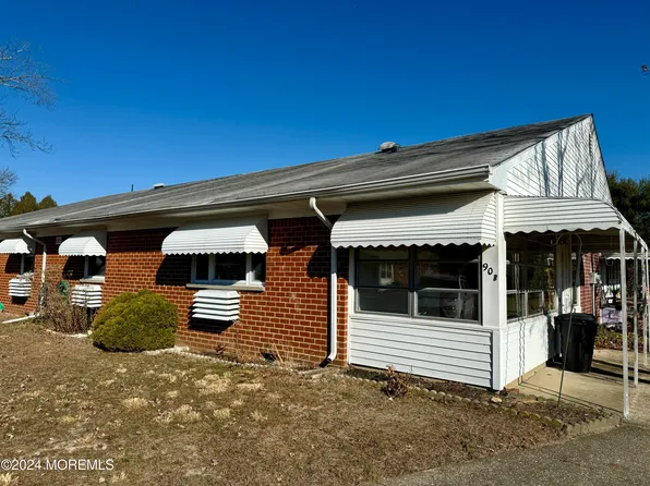 90 Fairway Lane #B, Whiting, NJ 08759