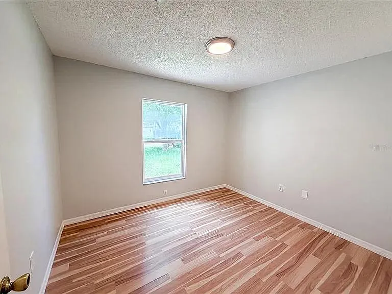 942 Windbrook Dr #1 — Photo 7
