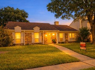 2919 Riviera Dr, Garland, TX 75040