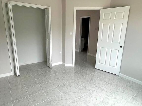 5th image of 4305 Phlox St APT 4A