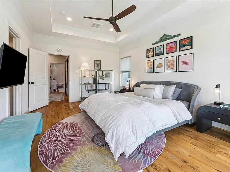 3404 Castor St — Photo 15