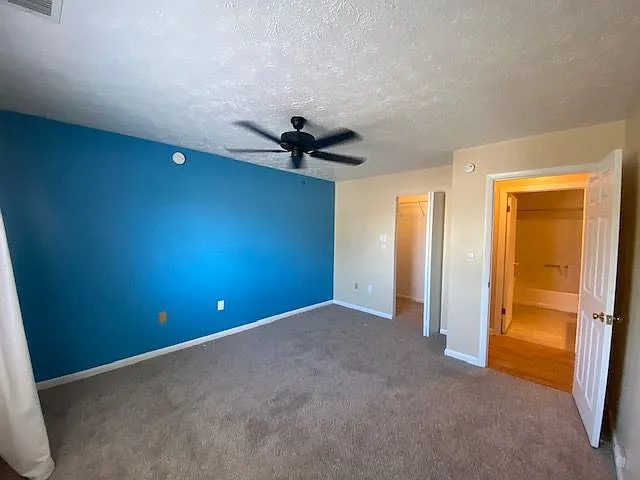 410 Aurora St