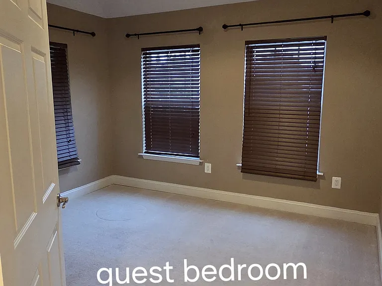 8701 Lost Spring Way — Photo 10
