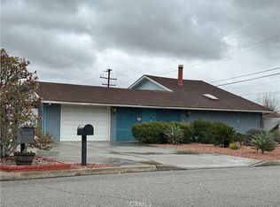 138 Green Oaks Dr, Riverside, CA 92507