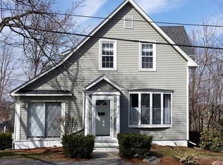 28 Scrimgeour Rd, Worcester, MA 01606