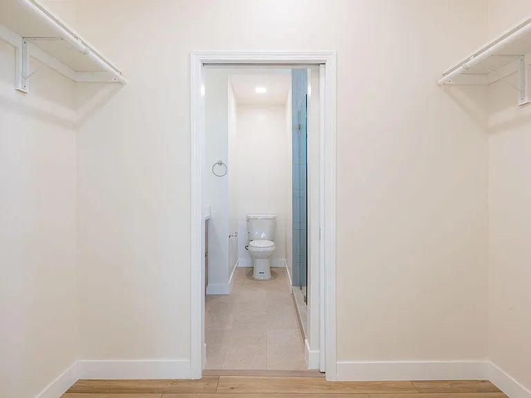 4774 Bancroft St — Photo 11