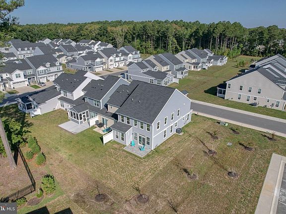 5th image of 33908 Ardwell Rd