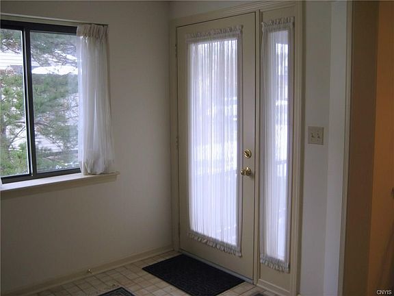 Entryway. Welcome to 4838 Huntwood Path.