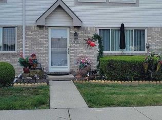 29390 Maurice Ct, Chesterfield, MI 48047