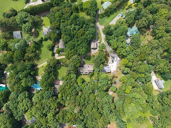 3rd image of 85 Buena Vista Dr