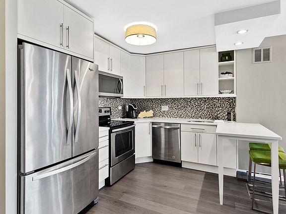 4th image of 155 N Harbor Dr APT 2506