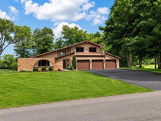 1st image of 15830 Crestwicke Dr