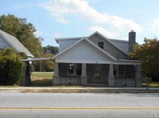 112 N Main St, Rolesville, NC 27571