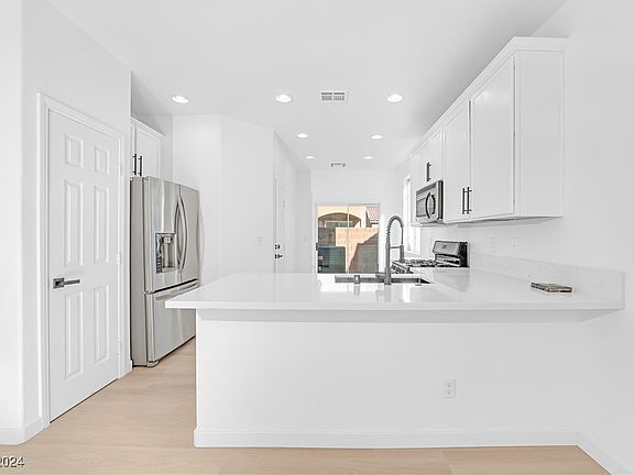 3rd image of 10639 Colter Bay Ct