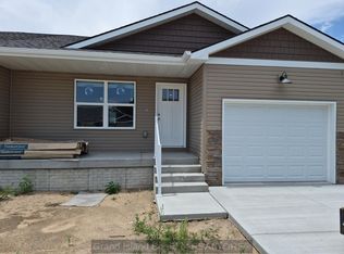 1842 Apple St, Grand Island, NE 68801
