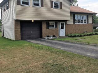 214 Greenway Ave, Seneca, PA 16346