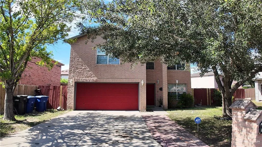 3 bed, 2.5 bath, 2676 sqft, $2,700 — Photo 1