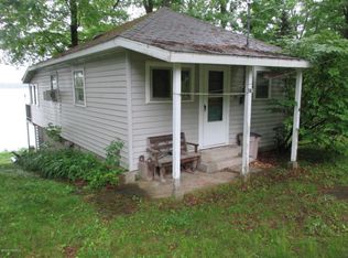 1165 E Hess Lake Dr, Grant, MI 49327