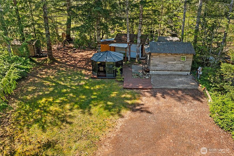 5th image of 211 N Mount Christie Drive