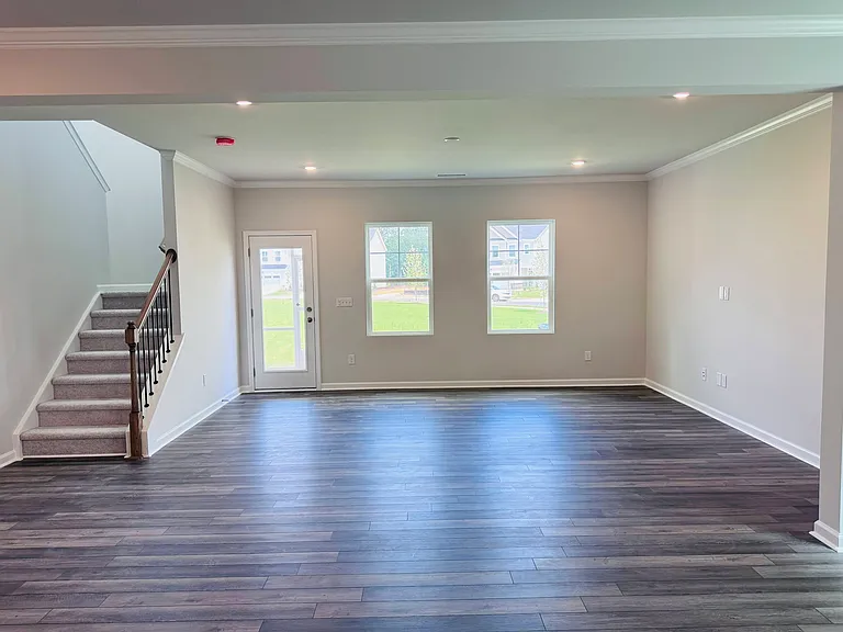 108 Yellow Iris Dr — Photo 5