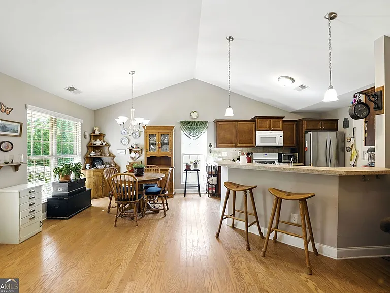 4780 Lost Creek Dr — Photo 6