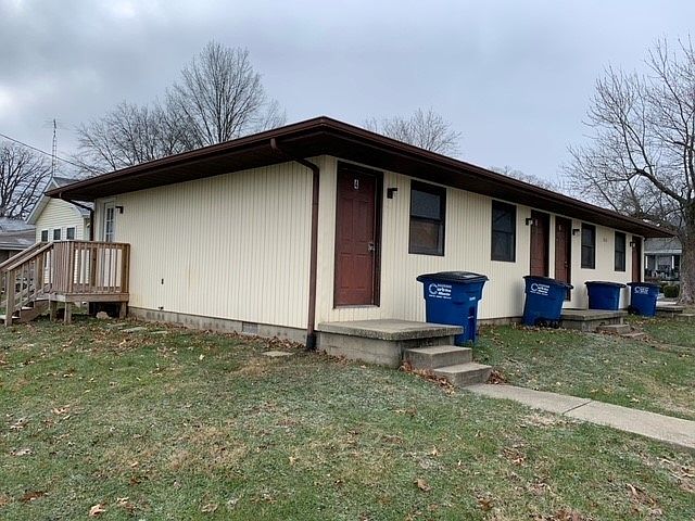 2nd image of 1820 5th St