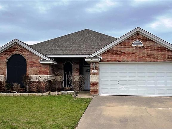 3rd image of 2027 Stonehenge Dr