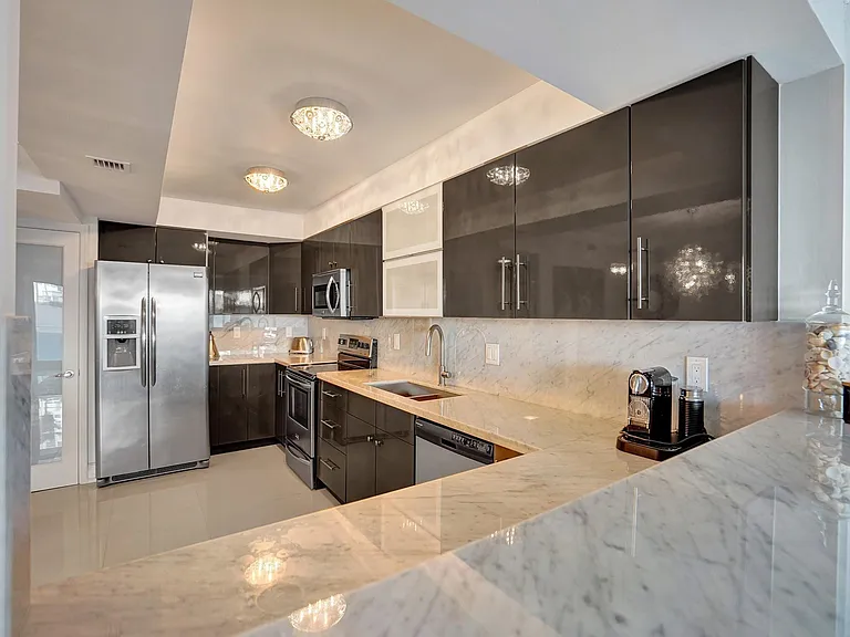 3430 Galt Ocean Dr #202 — Photo 22