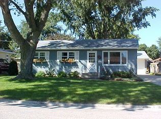 1841 Plymouth Ave, Waterloo, IA 50702