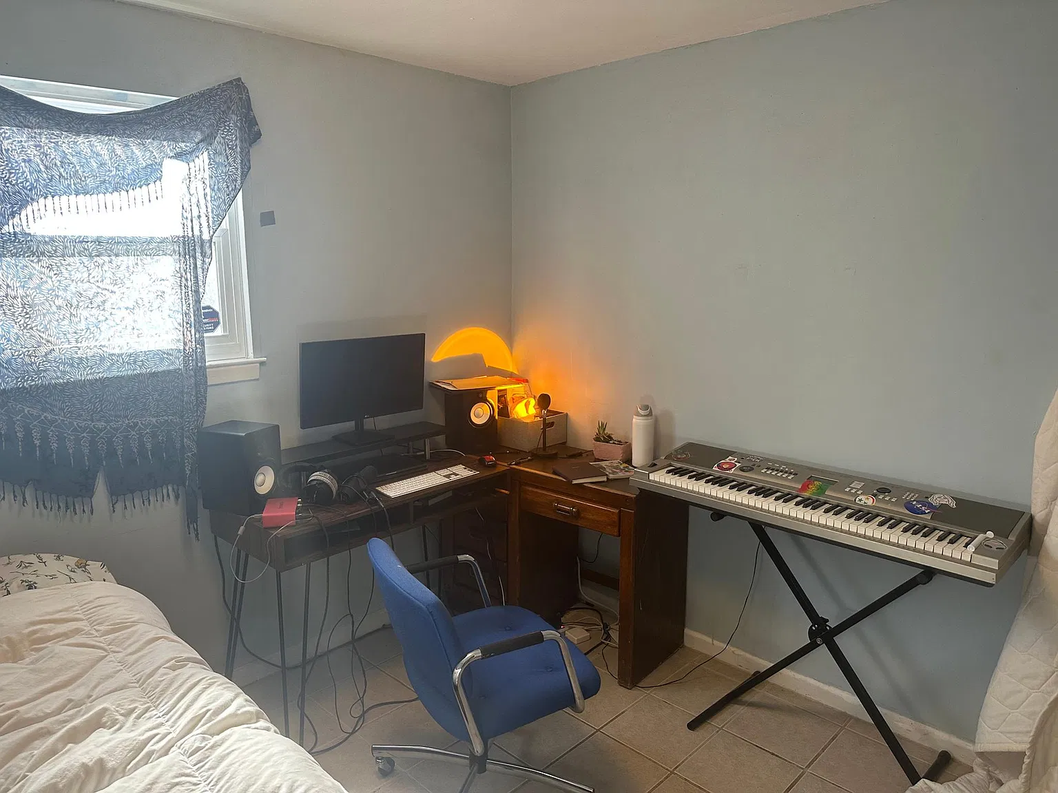 4 bed, 2100 sqft, $800 — Photo 3