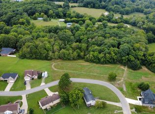 4050 Summit Dr, Greenbrier, TN 37073