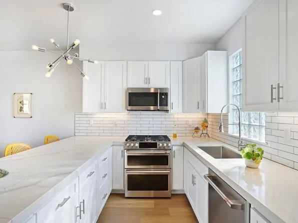 5425 Lauretta St, San Diego, CA 92110