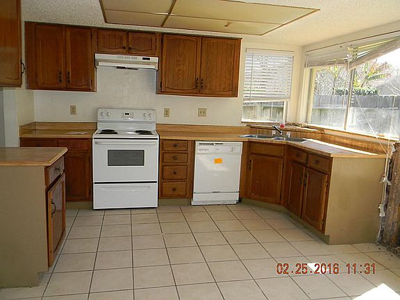 5th image of 7923 Deer Meadow Dr