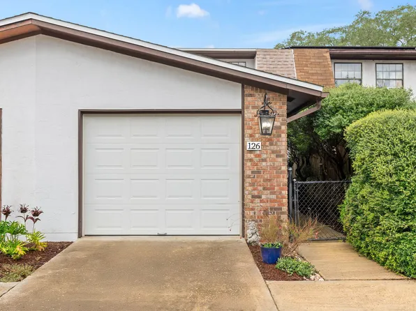 37 12th St #V126, Shalimar, FL 32579