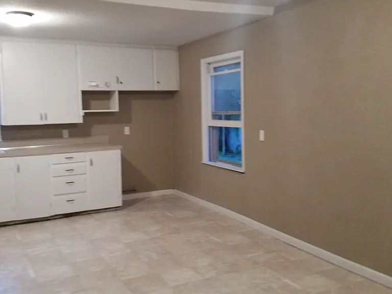510 Coyne St — Photo 10