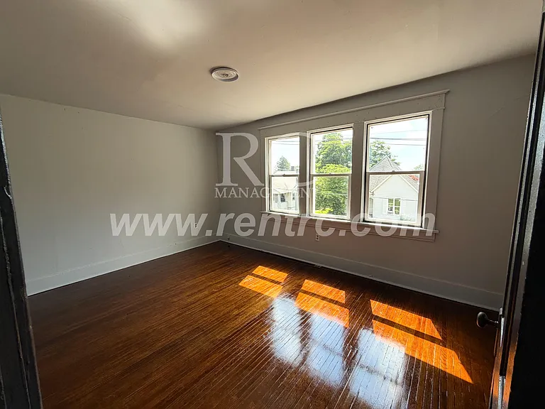 503 Franklin St — Photo 11