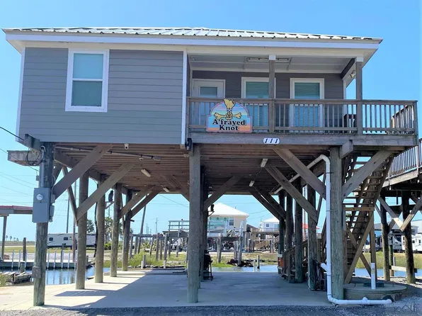 111 Rush Ln, Grand Isle, LA 70358