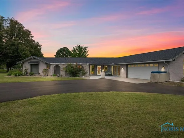 3036 Byrnwyck W, Maumee, OH 43537