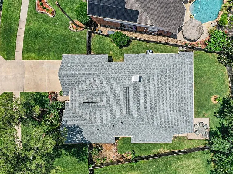 17218 Hamilwood Dr — Photo 3
