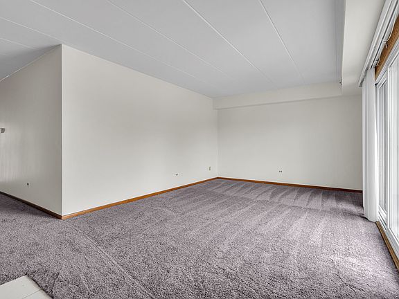 3rd image of 15324 Treetop Dr APT 2N