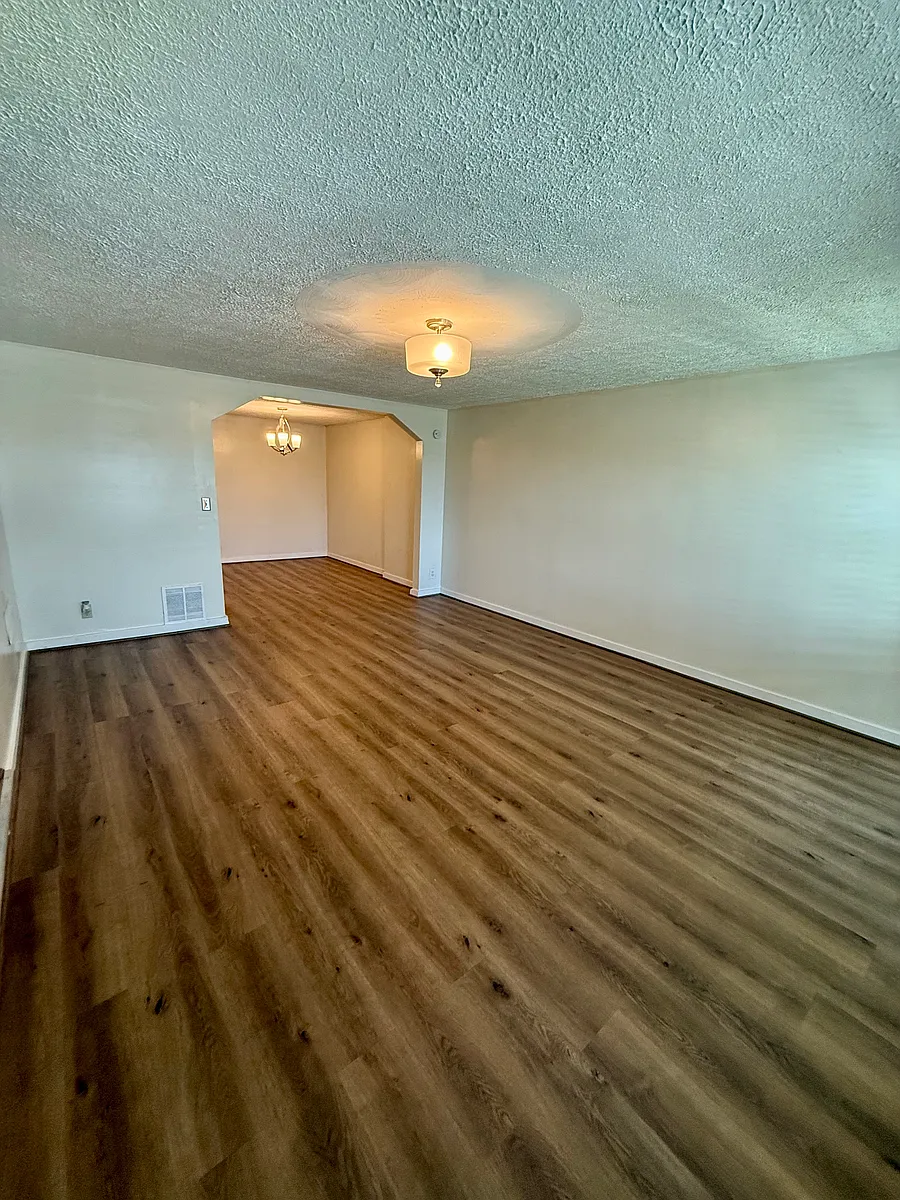 Building Photo - 2702 N 7th St
