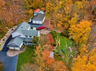 200 Longhouse Dr, Hewitt, NJ 07421