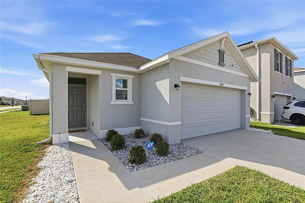 3 bed, 2.0 bath, 1546 sqft, $2,600 — Photo 2