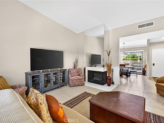 4th image of 1435 Tiffany Cir N